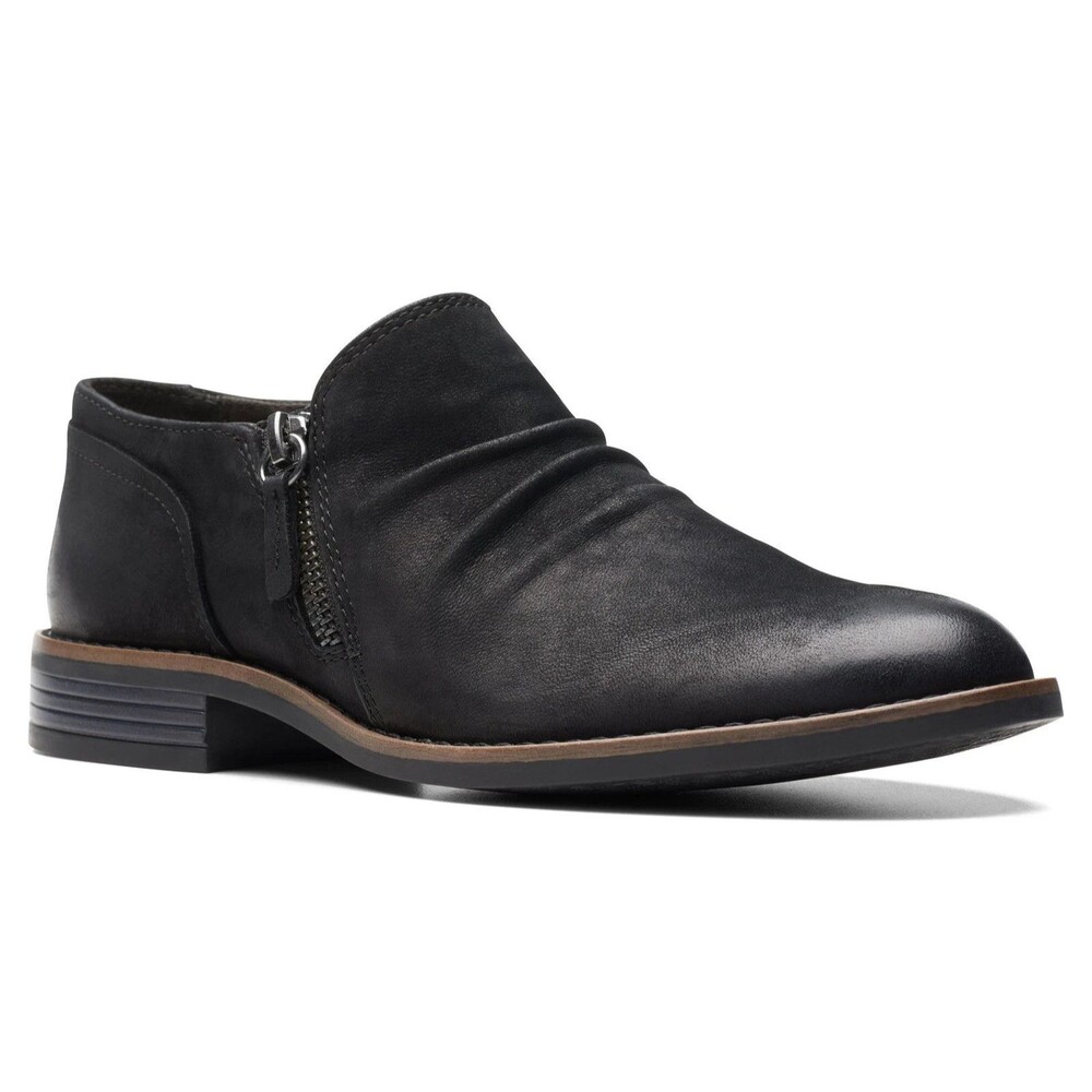 Clarks Camzin Pace Bootie Women's Flat Loafer  Size 10W  Black Nubuck   Casual